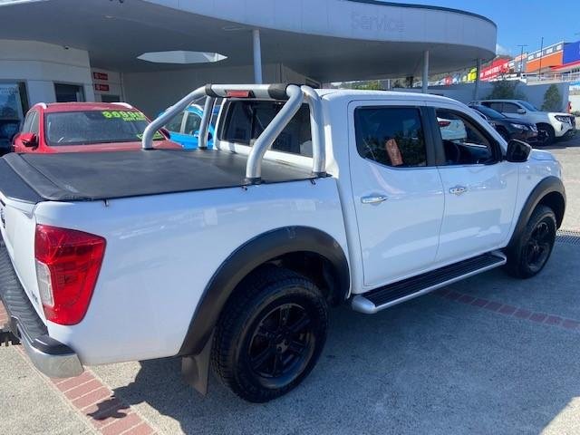 2015 Nissan Navara RX