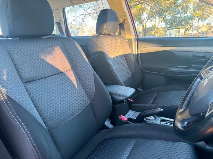 2013 Mitsubishi Outlander ES
