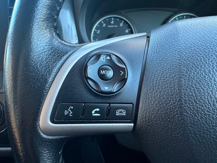 2013 Mitsubishi Outlander ES