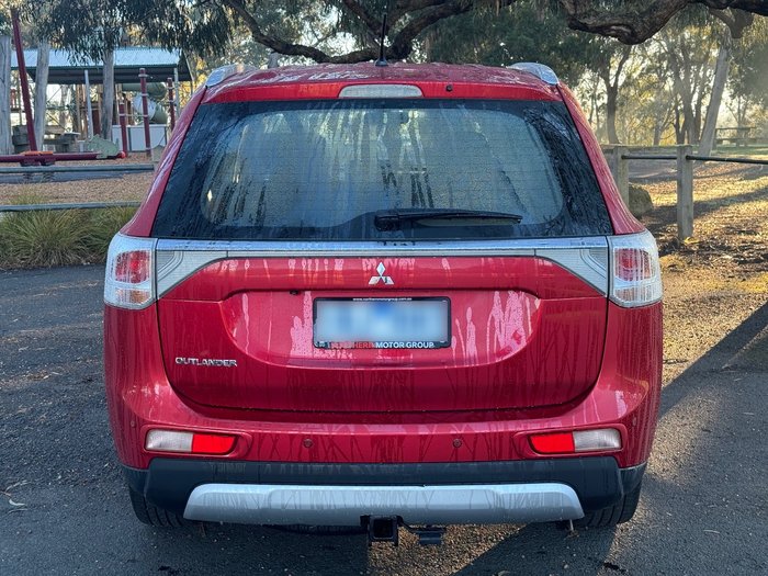 2013 Mitsubishi Outlander ES