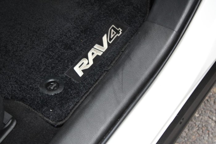 2020 Toyota RAV4 GX AXAH52R Glacier White