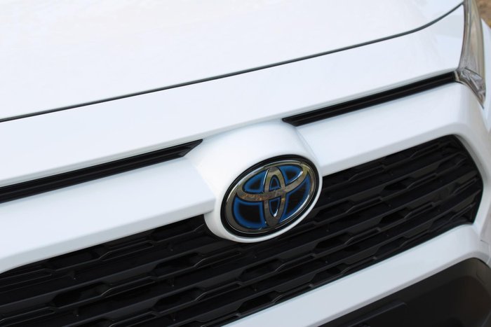 2020 Toyota RAV4 GX AXAH52R Glacier White