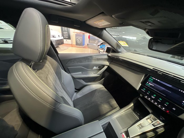 2025 Peugeot 308 GT Hybrid