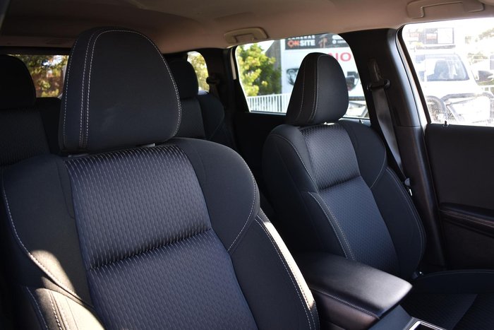 2023 Mitsubishi Outlander LS ZM MY23 White