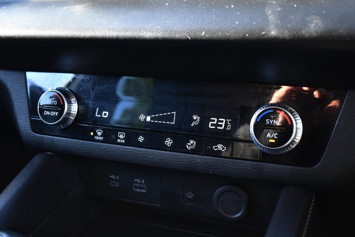 2023 Mitsubishi Outlander LS ZM MY23 White