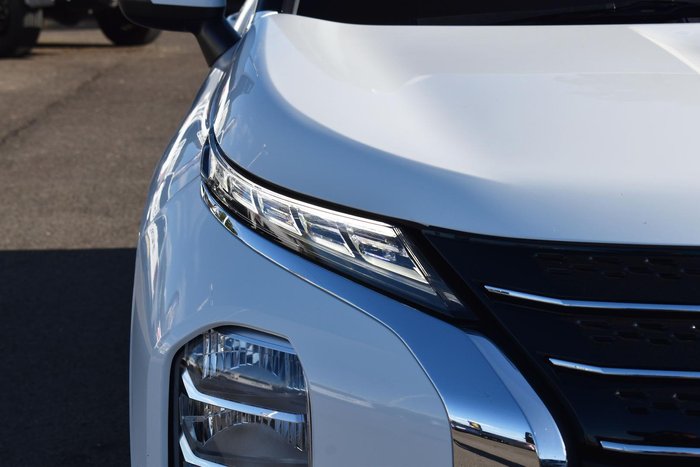 2023 Mitsubishi Outlander LS ZM MY23 White