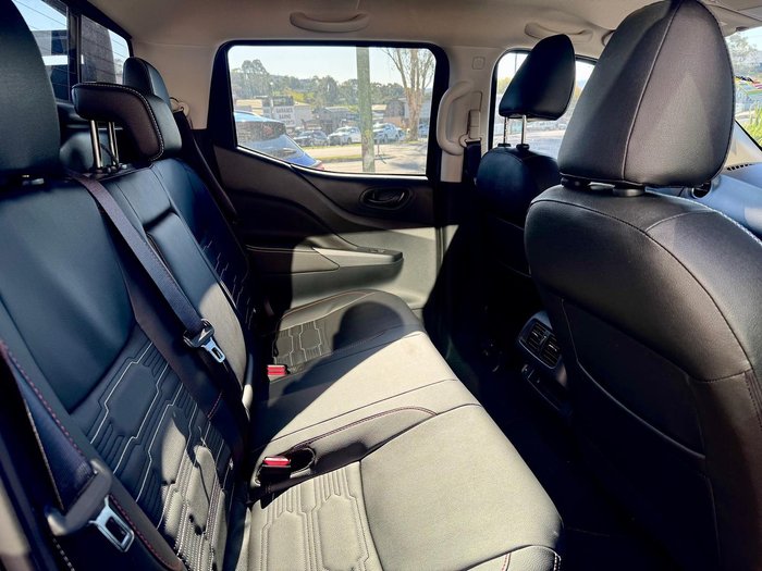 2024 Nissan Navara PRO-4X Warrior D23 MY24 4X4 Dual Range Black Star