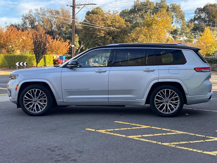 2022 Jeep Grand Cherokee L Summit Reserve