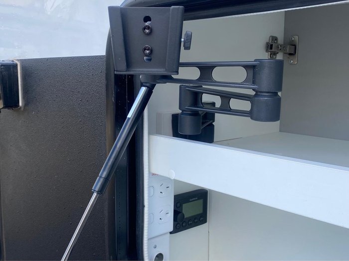 2025 JB Caravans 16' Gator Off Road Hybrid