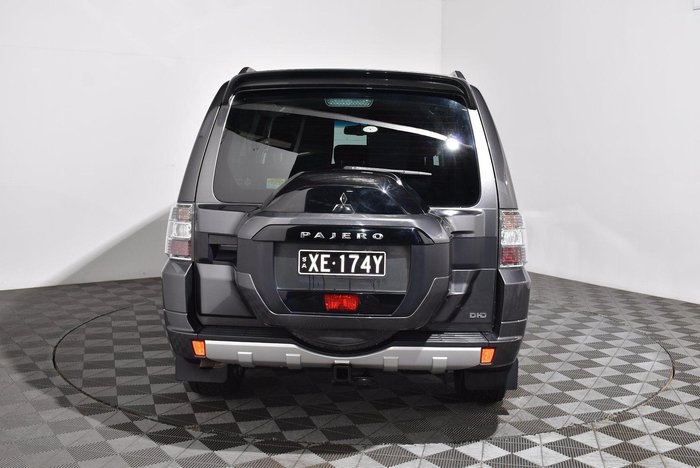 2017 Mitsubishi Pajero GLX