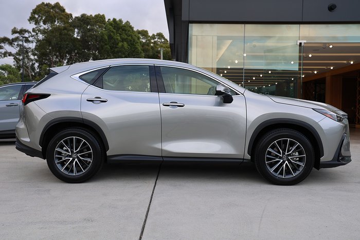 2025 Lexus NX250 NX250 Base 2.5L Petrol Automatic Wagon 2M00110 001