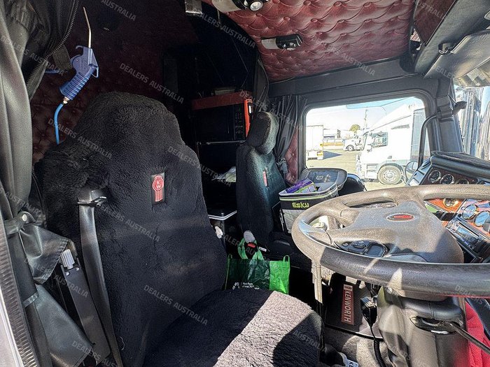 2015 Kenworth T909 Prime Mover