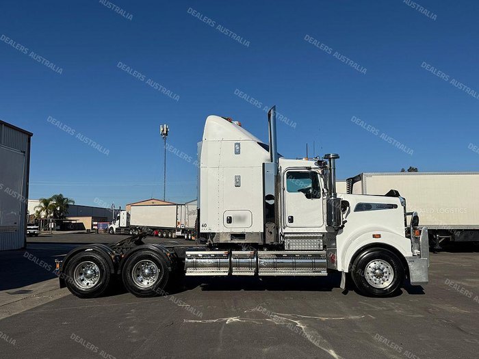 2015 Kenworth T909 Prime Mover