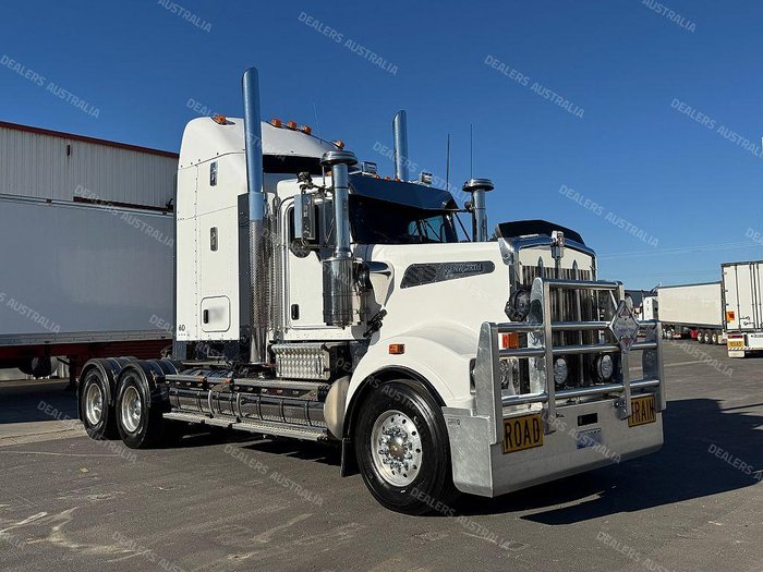2015 Kenworth T909 Prime Mover