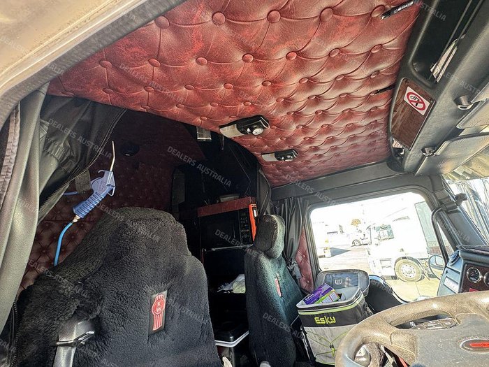 2015 Kenworth T909 Prime Mover