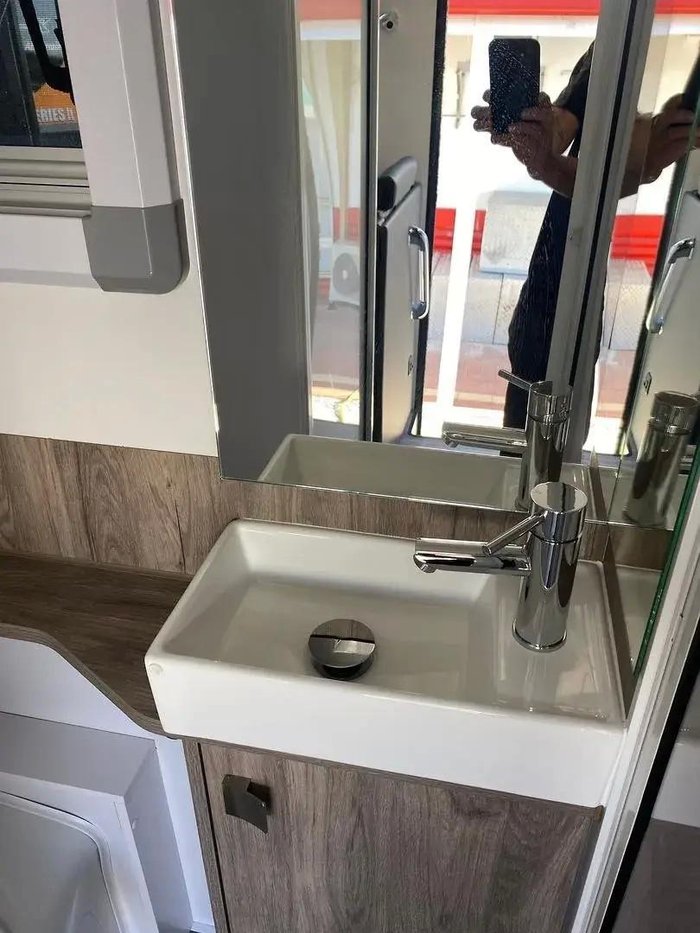 2025 Millard 2025 Millard Mflow X-Rider 14'9 Rear Door Cafe