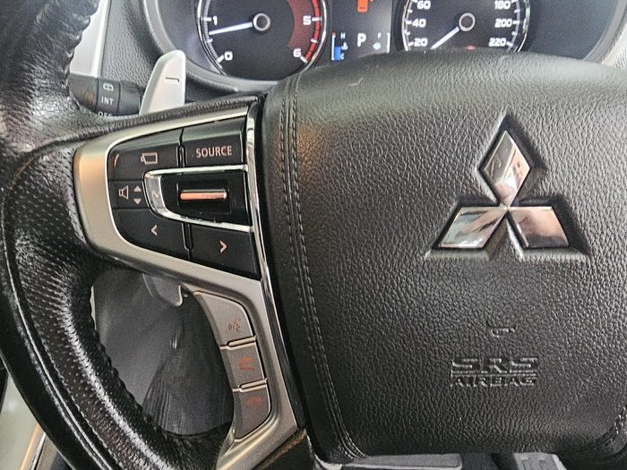 2016 Mitsubishi Pajero Sport Exceed