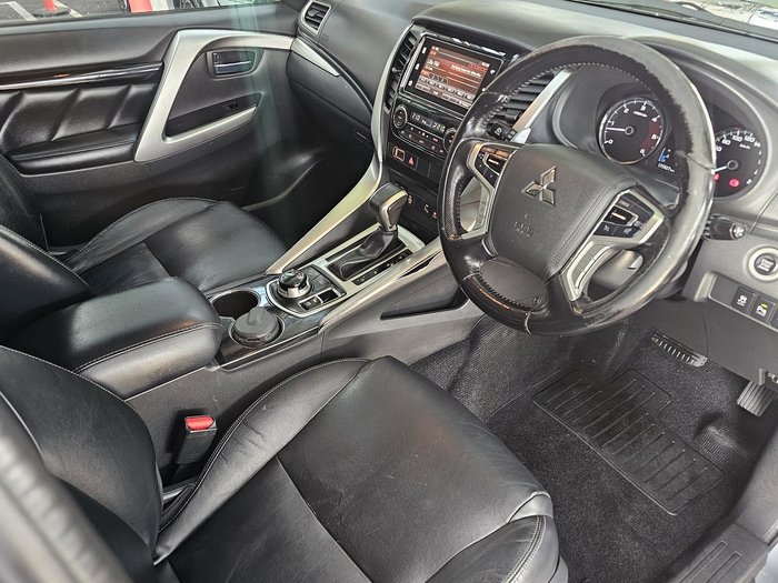 2016 Mitsubishi Pajero Sport Exceed