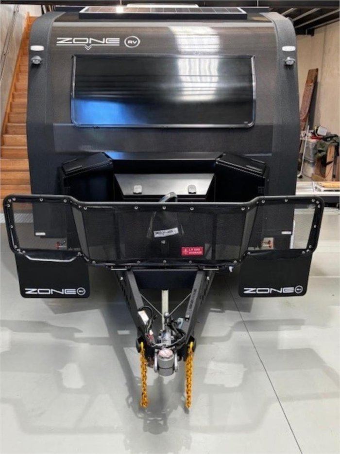 2021 Zone RV SUMMIT Black