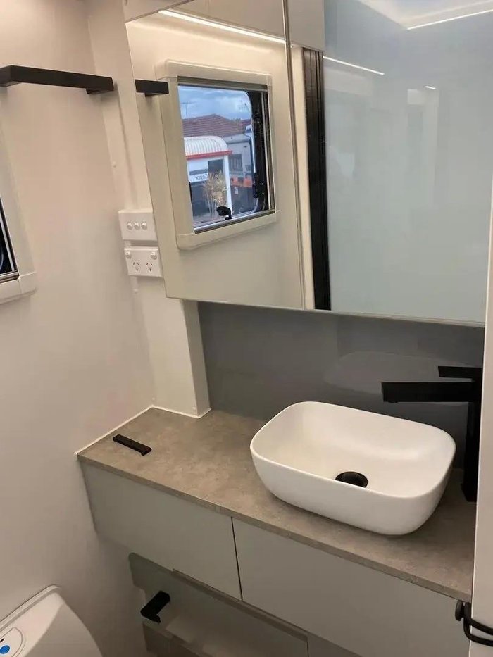 2025 New Age Caravans 2025 New Age Caravans Road Owl Adventurer