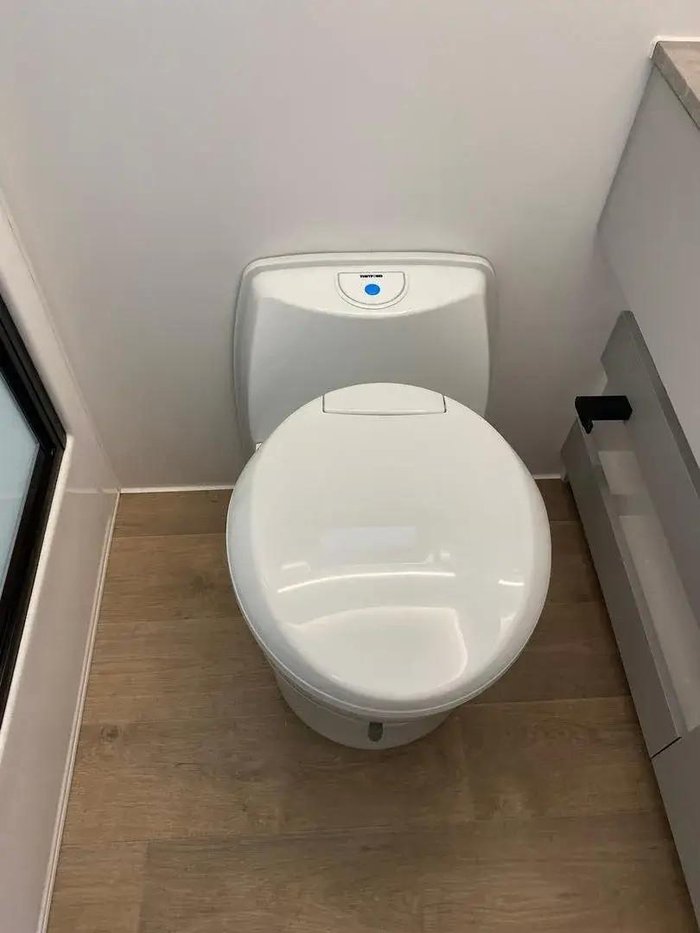 2025 New Age Caravans 2025 New Age Caravans Road Owl Adventurer