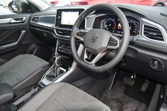 2025 Volkswagen T-Roc 110TSI Style