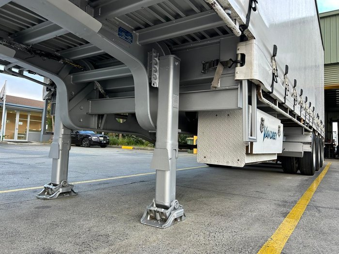 2016 Vawdrey St3 20 Pallet Drop Deck Mezzaine R/T
