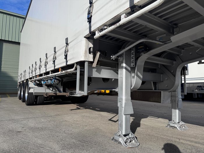 2016 Vawdrey St3 20 Pallet Drop Deck Mezzaine R/T