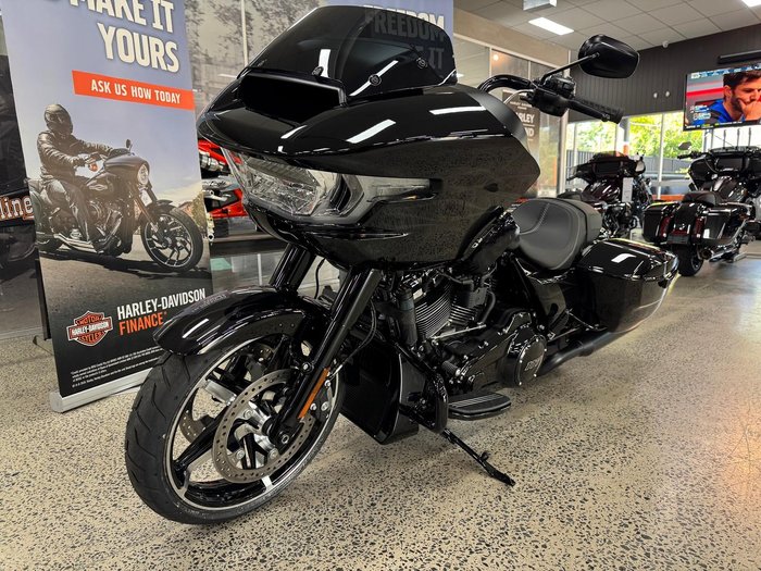 2025 Harley-Davidson Road Glide 117 (FLTRX) Touring Black