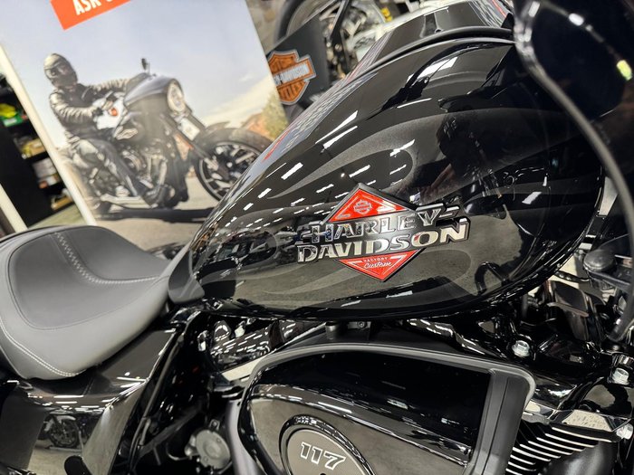 2025 Harley-Davidson Road Glide 117 (FLTRX) Touring Black