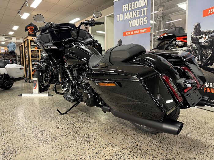 2025 Harley-Davidson Road Glide 117 (FLTRX) Touring Black