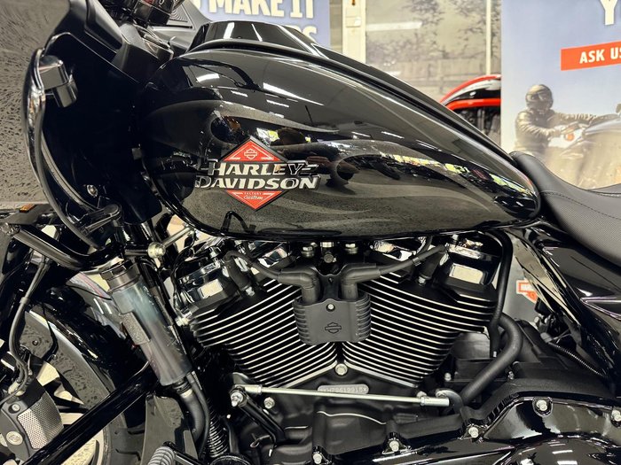 2025 Harley-Davidson Road Glide 117 (FLTRX) Touring Black