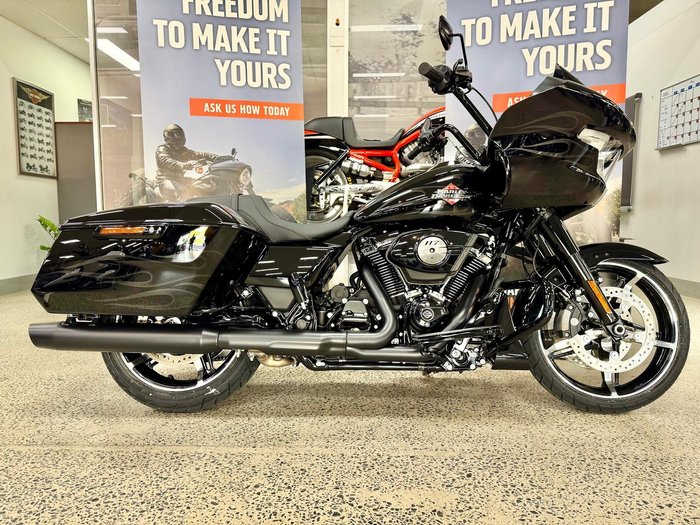 2025 Harley-Davidson Road Glide 117 (FLTRX) Touring Black