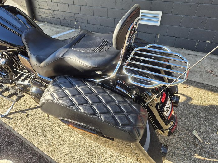 2021 Harley-Davidson Street Glide Special 114 (FLHXS) Touring Black