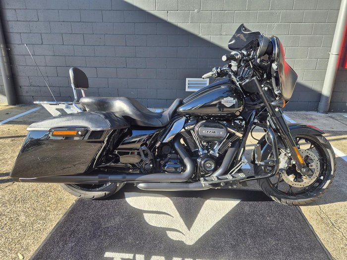 2021 Harley-Davidson Street Glide Special 114 (FLHXS) Touring Black