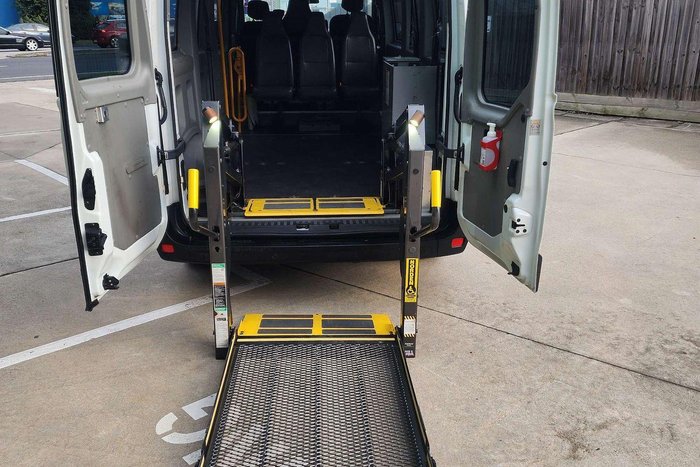 2017 Renault Master X62 Glacier White
