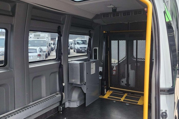 2017 Renault Master X62 Glacier White