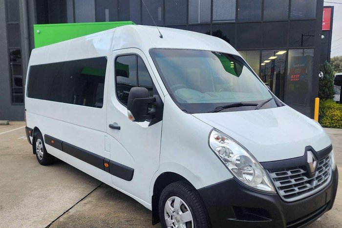 2017 Renault Master X62 Glacier White