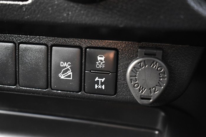 2021 Toyota Hilux SR GUN126R 4X4 Dual Range Glacier White