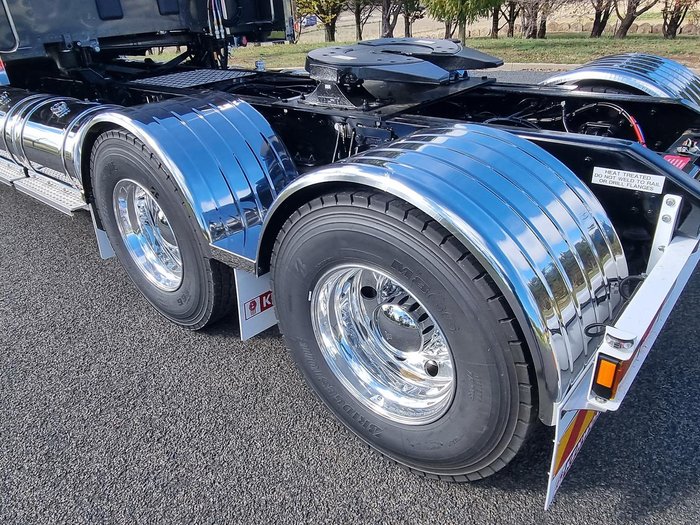 2024 Kenworth T610sar SAR