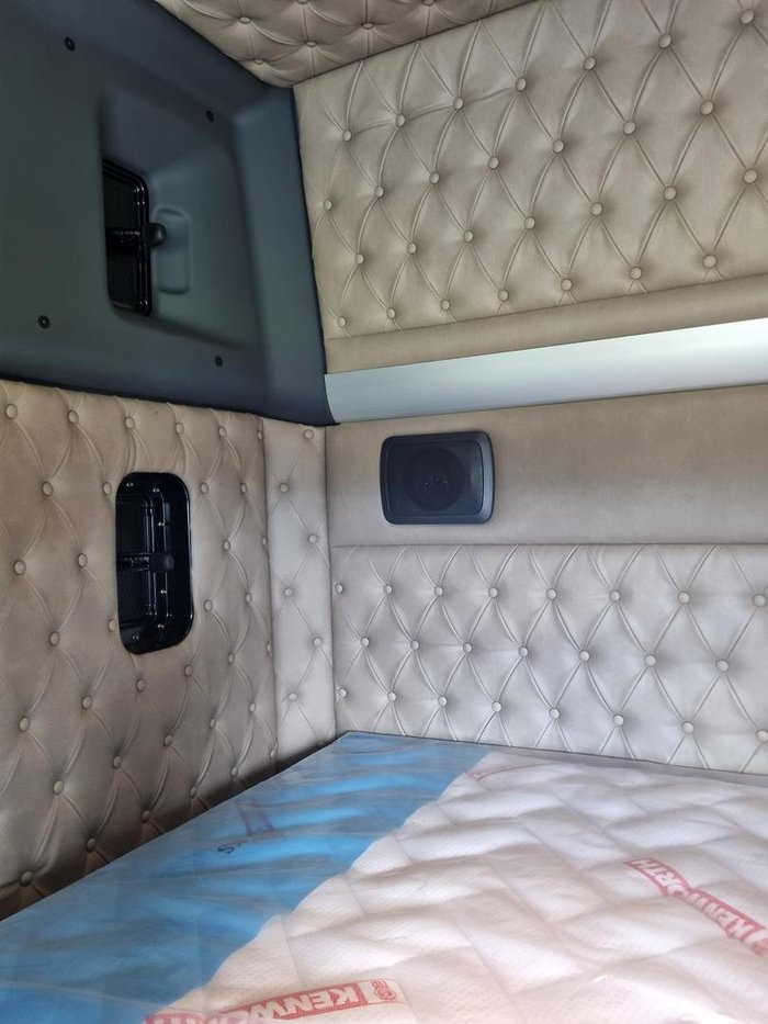 2024 Kenworth T610sar SAR