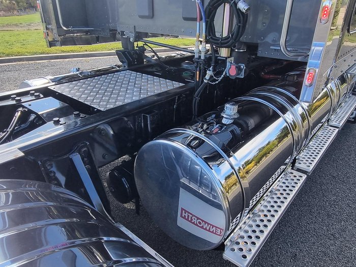 2024 Kenworth T610sar SAR