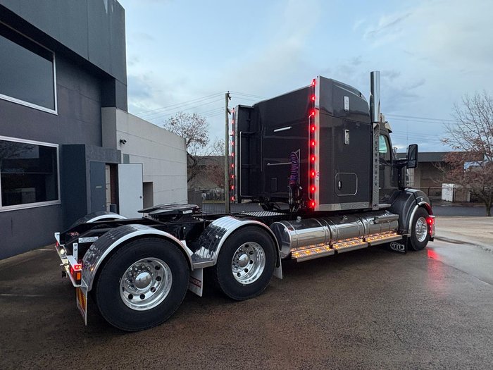 2024 Kenworth T610sar SAR