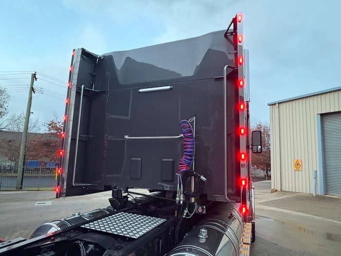 2024 Kenworth T610sar SAR