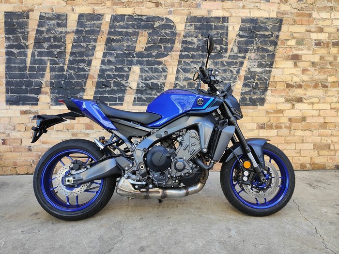 2024 YAMAHA MT-09A ROAD BLUE
