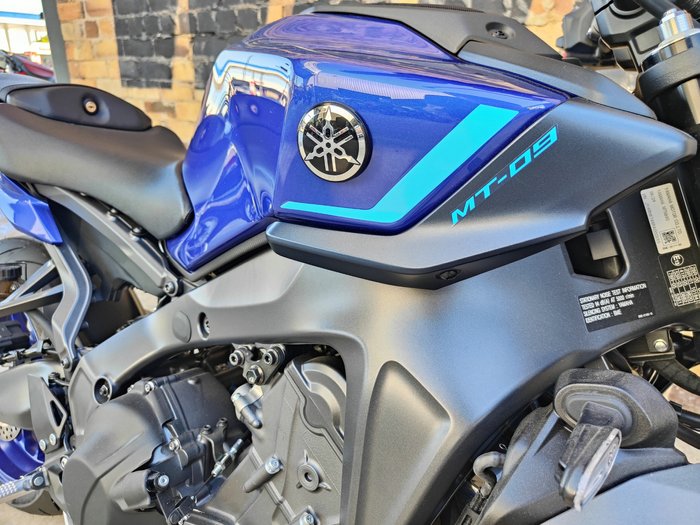 2024 YAMAHA MT-09A ROAD BLUE