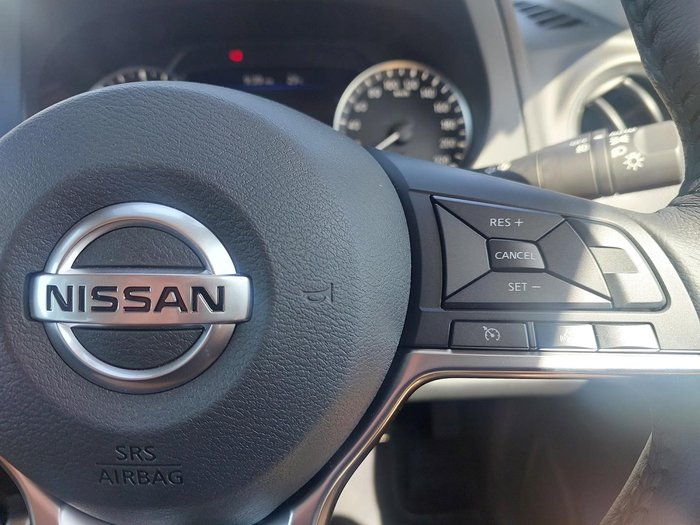 2025 Nissan Navara ST-X