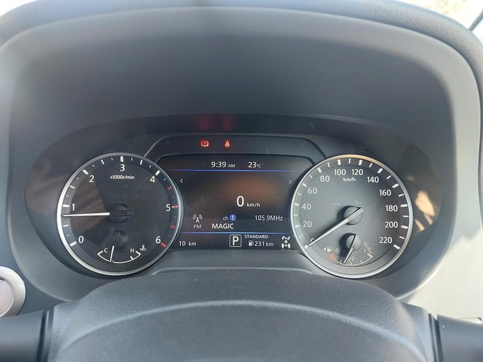 2025 Nissan Navara ST-X