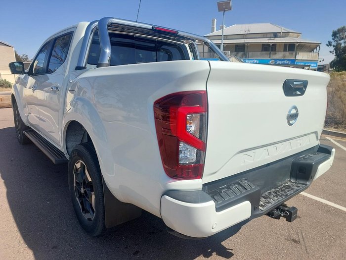 2025 Nissan Navara ST-X