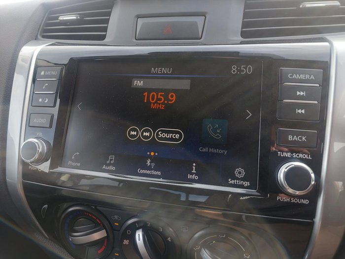 2024 Nissan Navara ST